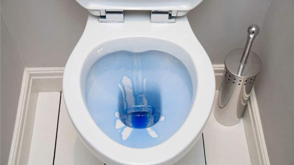 How to sanitize after toilet overflows