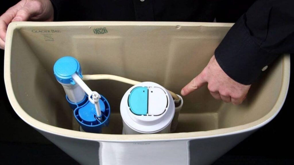 How Do You Get Water Out Of Your Toilet Tank